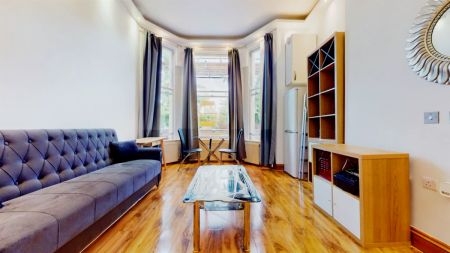 1 Bed 1 Bath, Flat 4, 62-64 - Photo 2