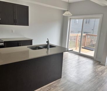 For Lease - 324 Equestrian Way Unit# 40, Cambridge, Ontario - Photo 2