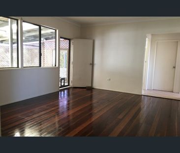 43A Victoria Street, Mackay, Qld 4740 - Photo 3