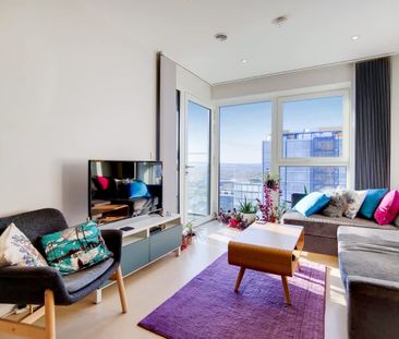 Glasshouse Gardens, Stratford, E20 - Photo 3