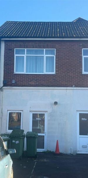 House to rent - Photo 2