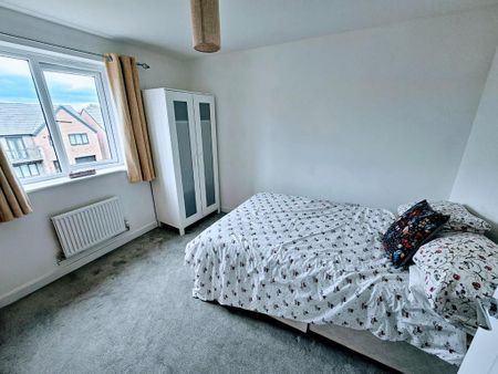 4 bedroom detached house to rent - Photo 5