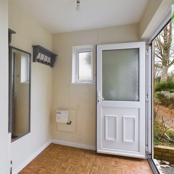 3 bedroom semi-detached house to rent - Photo 1