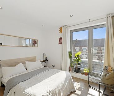 2 Bed Flat, Poplars Rd, E17 - Photo 1