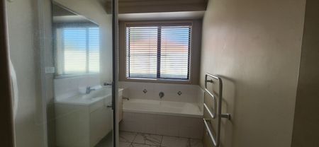 38 Riverholm Drive, Mangakakahi - Photo 4