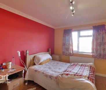 4 bedroom semi-detached house to rent - Photo 2