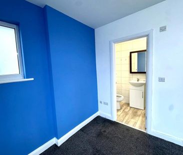 2 bedroom house to rent - Photo 3