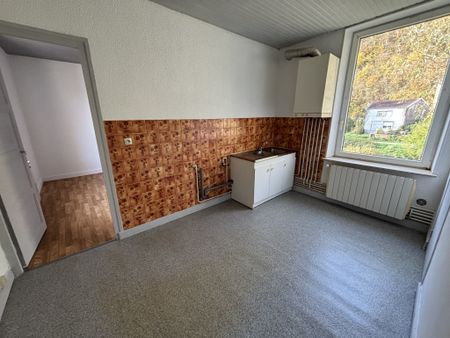 Location Appartement 2 pièces 27m² HOMECOURT 54310 - Photo 2