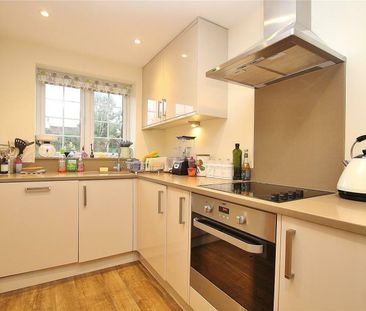 3 bedroom terraced house to rent - Photo 4