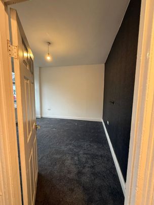 4 Bed Terraced House, Golfe Road, IG1 - Photo 1