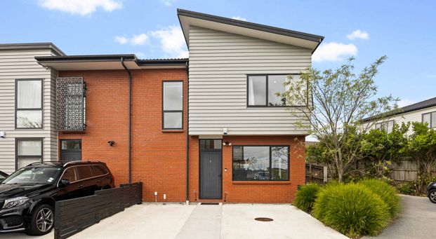 Modern Comfort in a Great Papakura Location - Photo 1