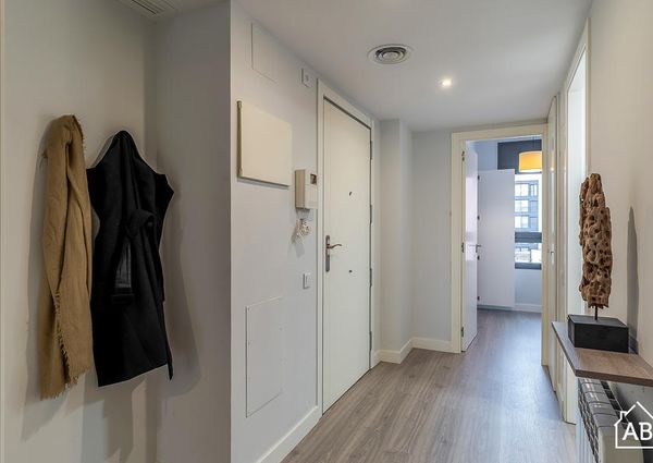 Modern 2-Bedroom Apartment in Poblenou with Balcony