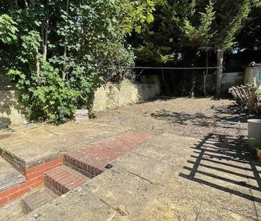 5 Bed Terraced House, Cobden Road, BN2 - Photo 2