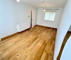 123 Donore Crescent, BT411JA, Antrim - Photo 3