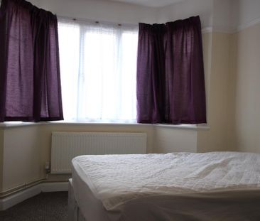 6 bedroom semi-detached house to rent - Photo 3