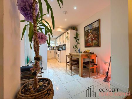 4 bedroom terraced house to rent - Photo 5