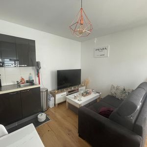 Location Appartement 2 pièces 31m² - Photo 2