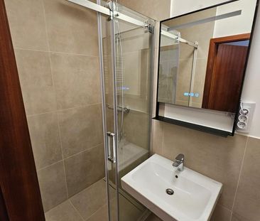 Erstbezug nach Sanierung: 3-Zimmer Wohnung mit beindruckendem Aus - Photo 3