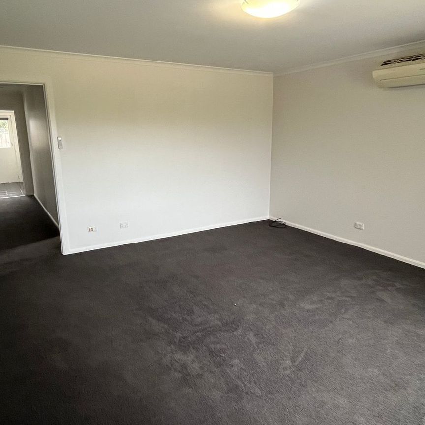 Convenient Location - Photo 1