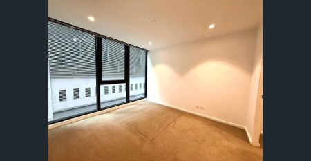 Live in Luxury at Southbank Place! - Photo 2