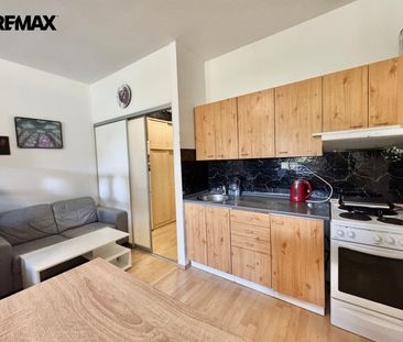 Pronájem bytu 1+kk v družstevním vlastnictví 28 m², Hostivice - Photo 4