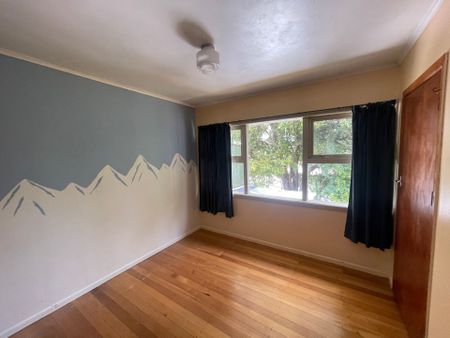 Howe Street Gem&excl; - Photo 5