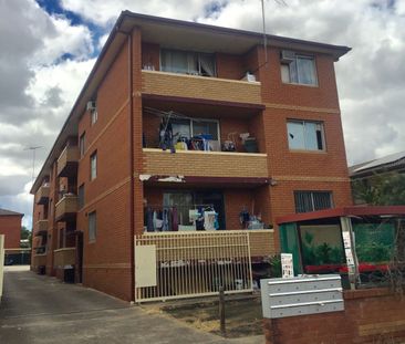 Spacious 3-Bedroom Unit - Prime Cabramatta Location - Photo 6