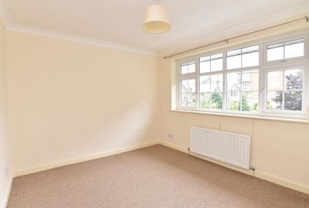 3 bedroom end of terrace house to rent - Photo 4