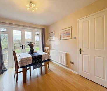 5 bedroom detached house to rent - Photo 2