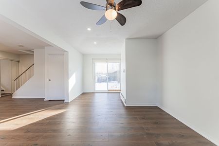 For Lease - 22 Hazelglen Court, Brampton, Ontario - Photo 3