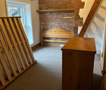 2 bedroom cottage to rent - Photo 2