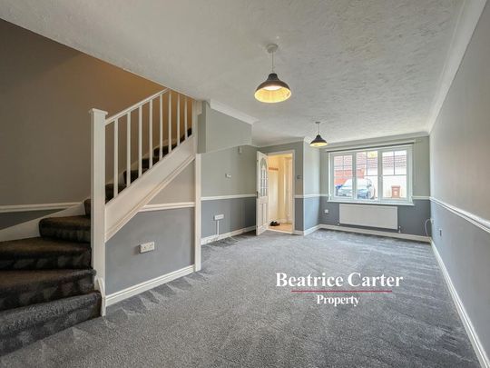 2 bedroom end of terrace house to rent - Photo 1