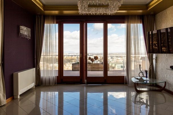 Szeréna út - Fotó 1