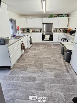 1 bedroom property to rent - Photo 1