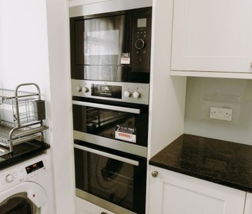 Room in a Shared Flat, Dryburgh House, SW1V - Photo 3