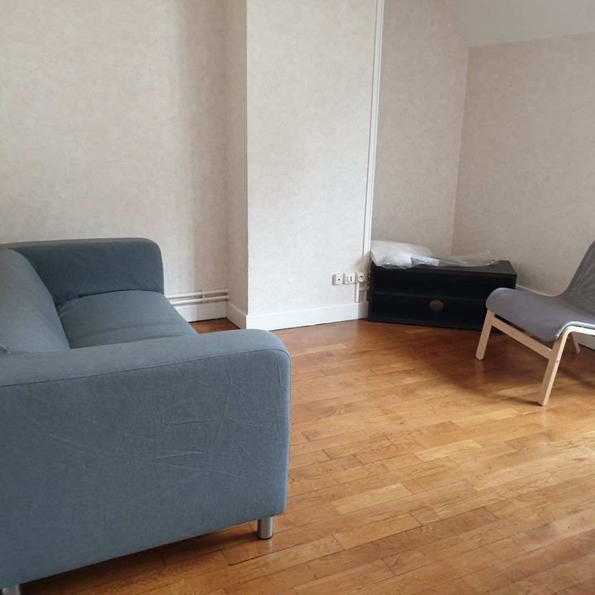 Location Appartement 4 pièces 66m² LE CREUSOT 71200 - Photo 1