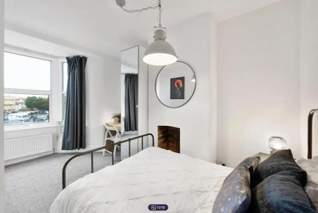 8 bedroom house to rent - Photo 4