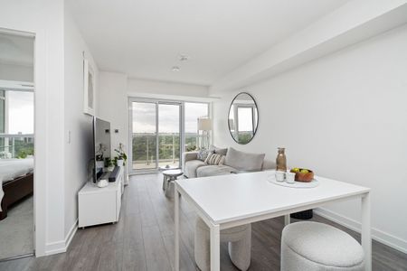 For Lease - 10 Wilby Crescent Unit# 2004, Toronto, Ontario - Photo 5