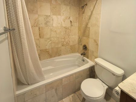 For Lease - 20 Scrivener Square Unit# 710, Toronto, Ontario - Photo 5