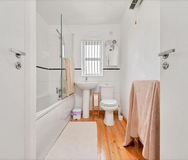 2 bedroom terraced house to rent - Photo 2