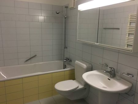 2.5 Zimmer, 87 m², 1. Stock - Foto 3