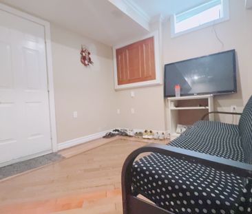 For Lease - 724 Hillcrest Road, Pickering, Ontario - Photo 4