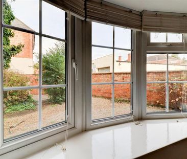 2 bedroom semi-detached house to rent - Photo 1