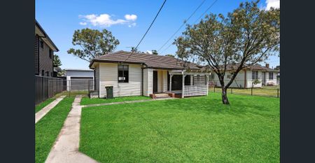 Comfortable Living in a Convenient Location - Photo 5