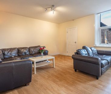 4 bedroom maisonette to rent - Photo 1