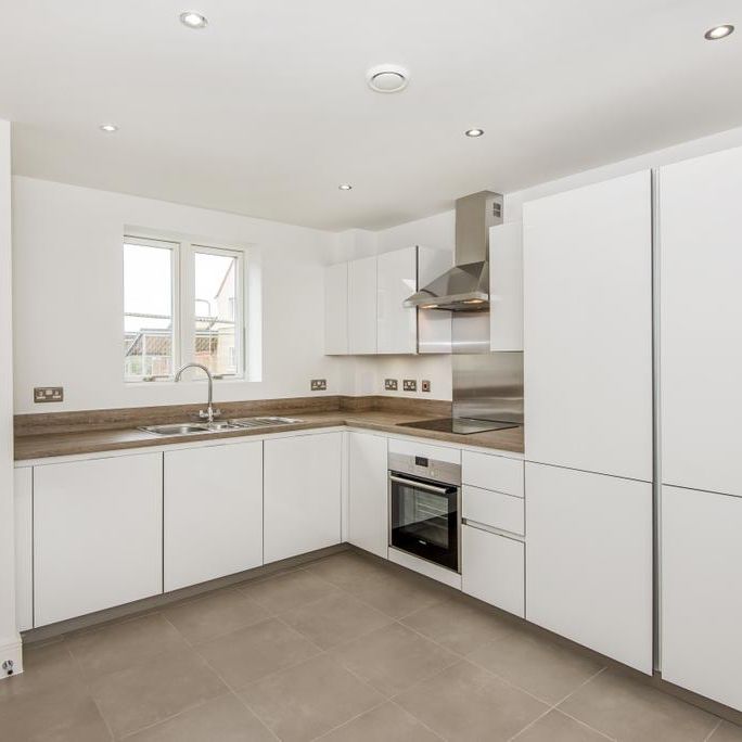 2 bedroom semi-detached house to rent - Photo 1
