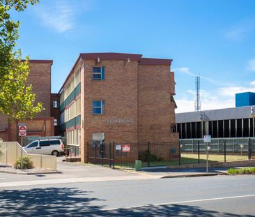 Studio Apartment in the Heart of the CBD - Photo 4