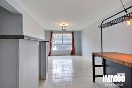 Location Appartement 3 pièces 71m² NOTRE DAME DE BONDEVILLE 76960 - Photo 2