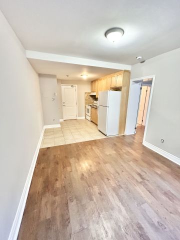 For Lease - 15 Thirty Third Street Unit# 110, Toronto, Ontario - Photo 5