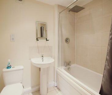 2 bedroom apartment to rent - Photo 6